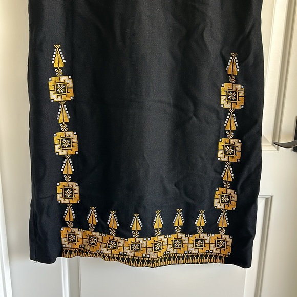 Gorgeous Sindhi Embroidered Design Black Dress Hurmuch - Picture 5 of 8